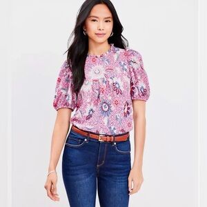 Ann Taylor LOFT Strawberry Pink Ruffled Puff Sleeve Floral Blouse.
